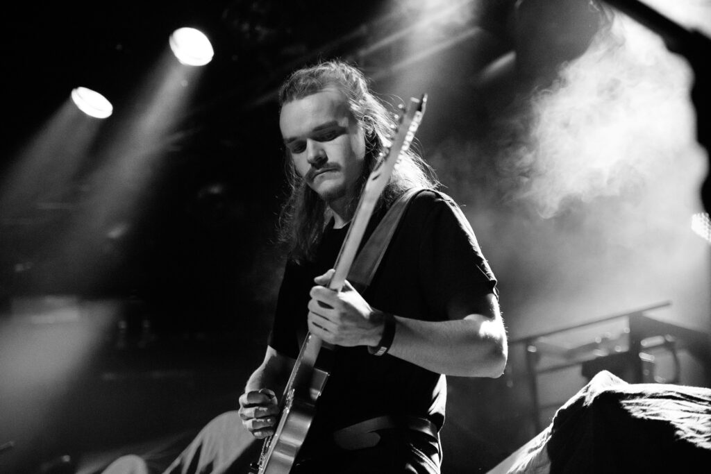 Österreichische Musikerin Mathea 2019 im Atelier in Luxemburg als Support von LEA