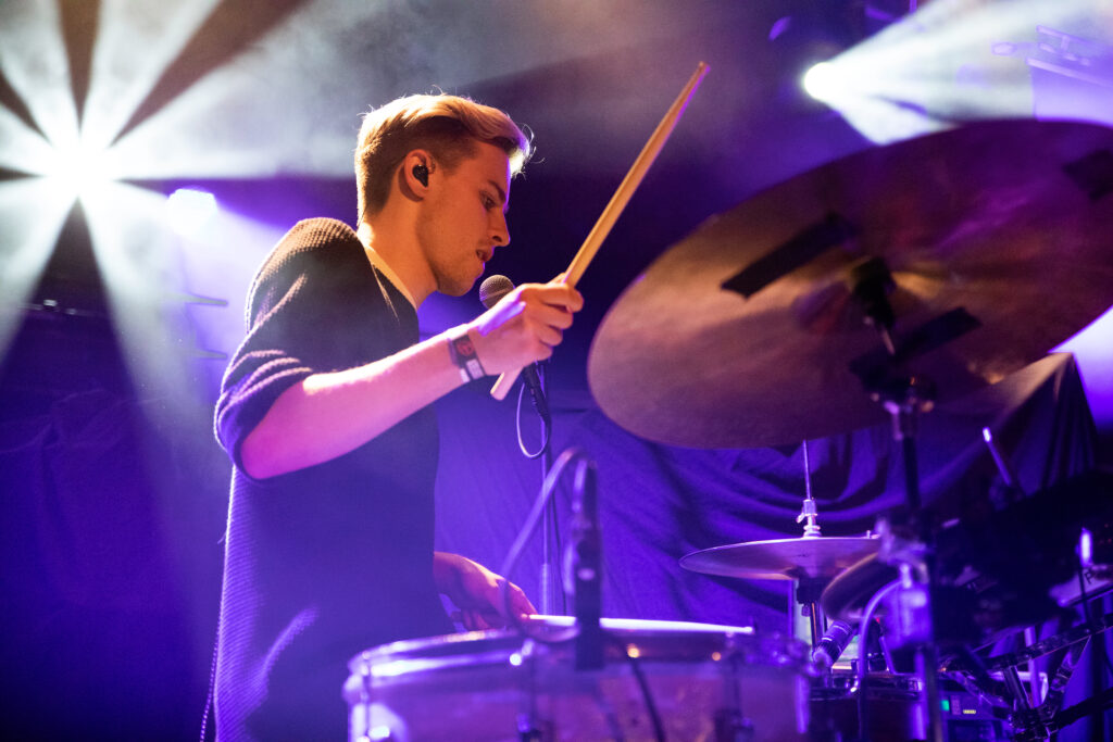 Österreichische Musikerin Mathea 2019 im Atelier in Luxemburg als Support von LEA