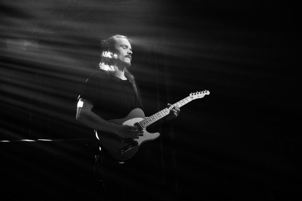 Österreichische Musikerin Mathea 2019 im Atelier in Luxemburg als Support von LEA