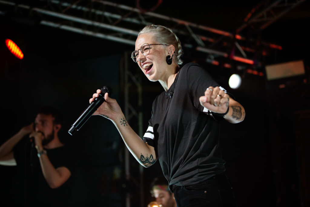 Schweizer Musikerin Stefanie Heinzmann während ihrer "All we need is love" Tour 2019 im Atelier in Luxemburg