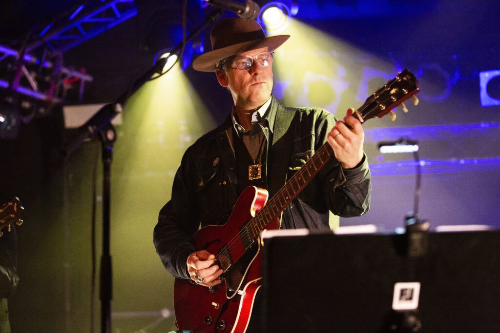 Calexico at den Atelier in Hollerich, Luxembourg. On Tour with Iron & Wine, November 06 2019