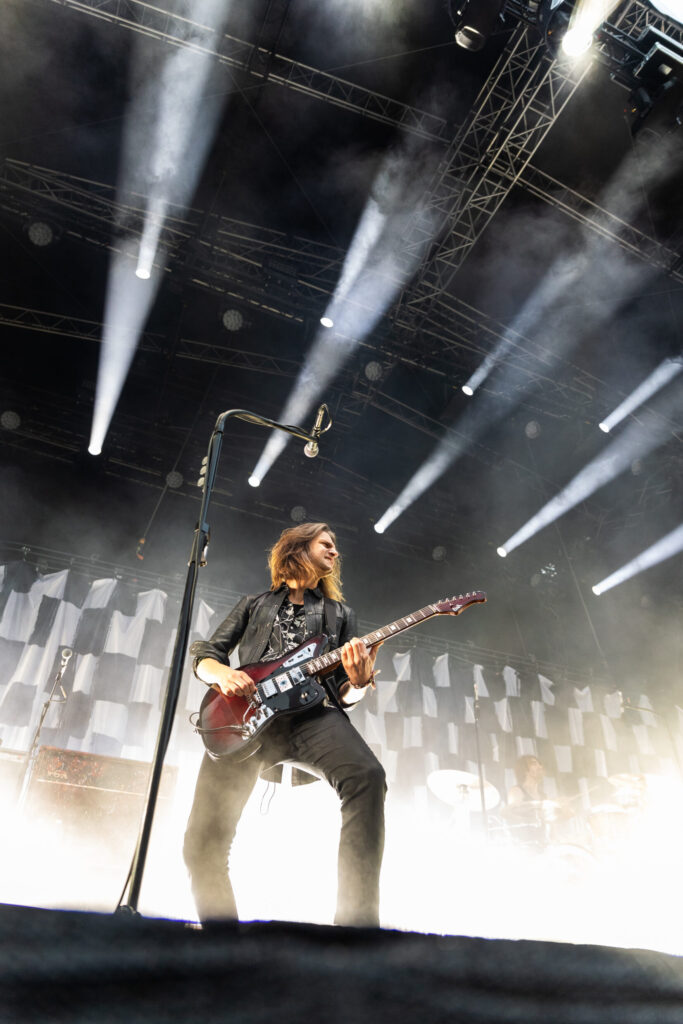 Thomas Stolle, Gitarrist der deutschen Pop-Rock-Band Silbermond, bei einem Open Air Konzert in neimënster in Luxemburg