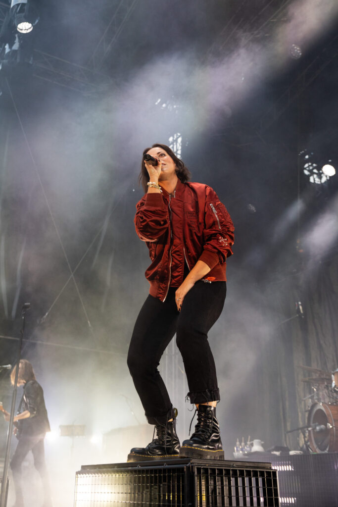 Stefanie Kloß, Frontsängerin der deutschen Pop-Rock-Band Silbermond, bei einem Open Air Konzert in neimënster in Luxemburg