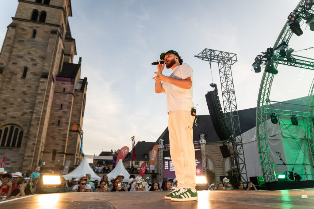 Joel Marques, third placed participant in the Luxembourg Song Contest 2024, live at Echterlive Music Festival in Echternach