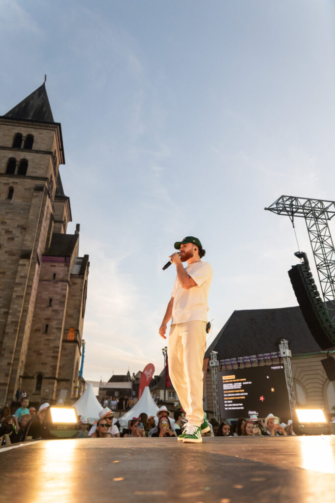 Joel Marques, third placed participant in the Luxembourg Song Contest 2024, live at Echterlive Music Festival in Echternach