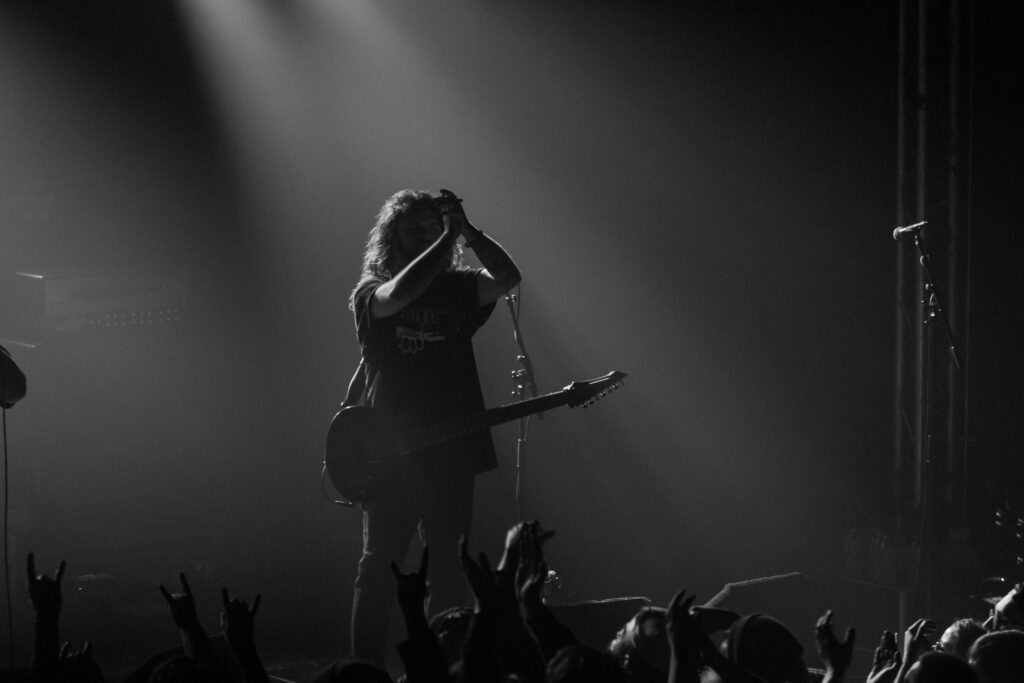 Kyle Carter, guitarist for Bodysnatcher, at den Atelier in Luxembourg