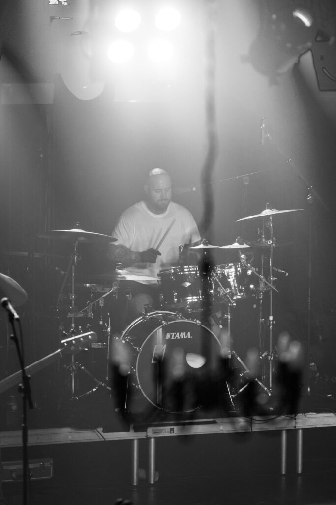 Chris Whited, drummer for Bodysnatcher, at den Atelier in Luxembourg
