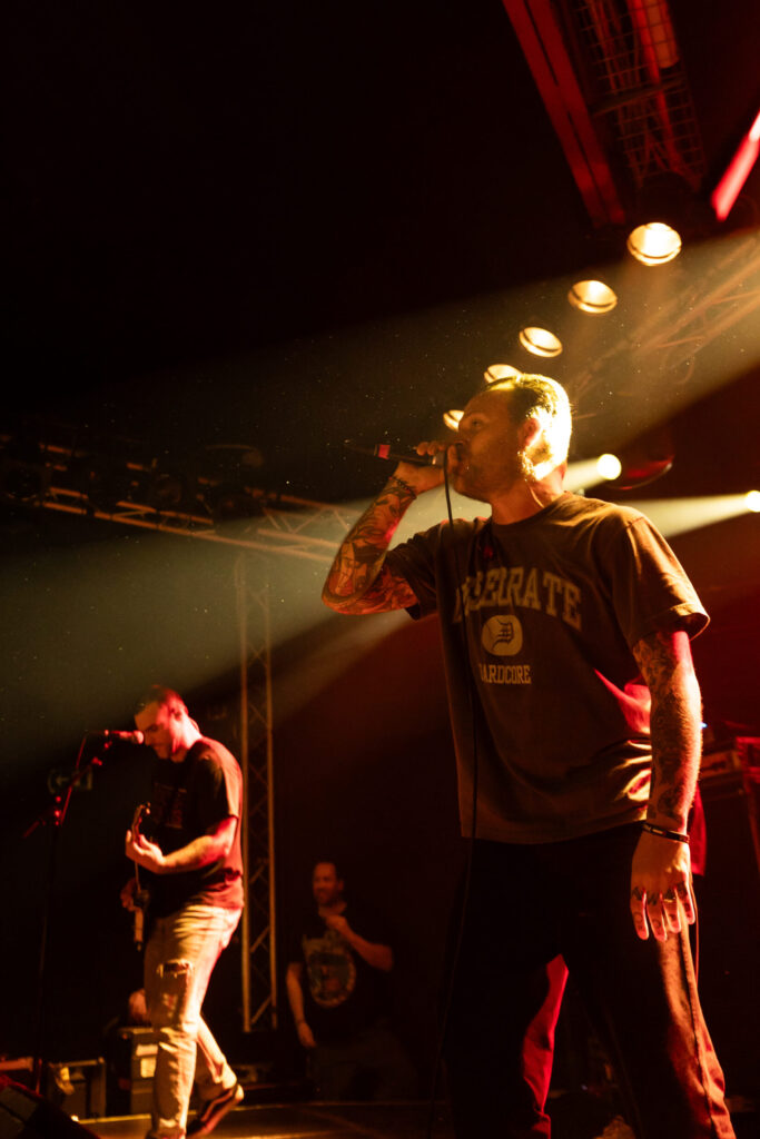Jesse Barnett, vocalist for Stick To Your Guns, at den Atelier in Luxembourg