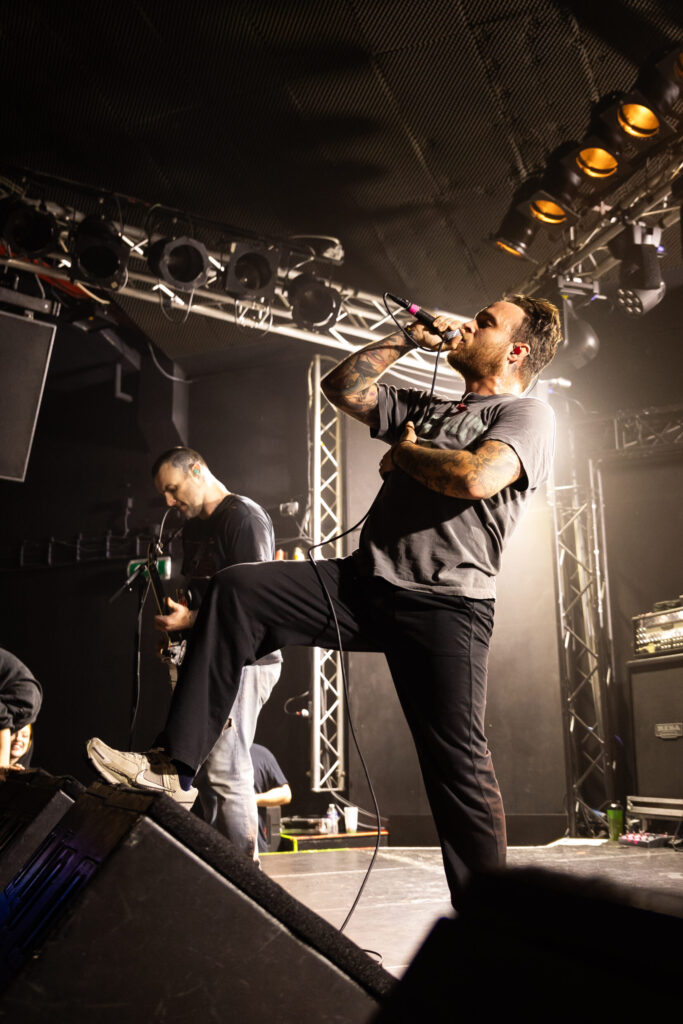 Jesse Barnett, vocalist for Stick To Your Guns, at den Atelier in Luxembourg