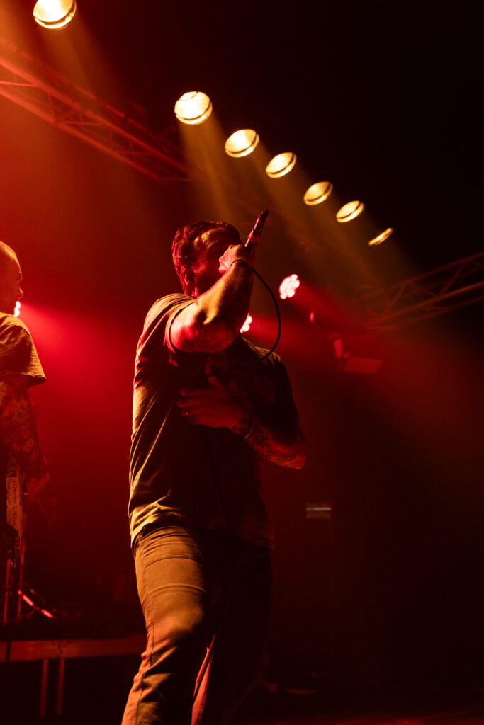 Jesse Barnett, vocalist for Stick To Your Guns, at den Atelier in Luxembourg